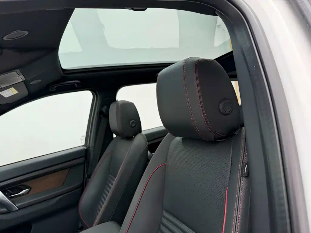 Land Rover Discovery Sport — фото 17