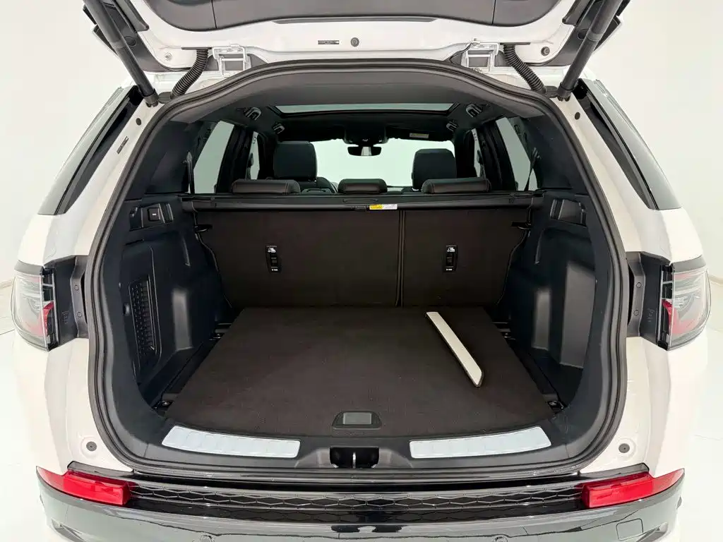 Land Rover Discovery Sport — фото 22