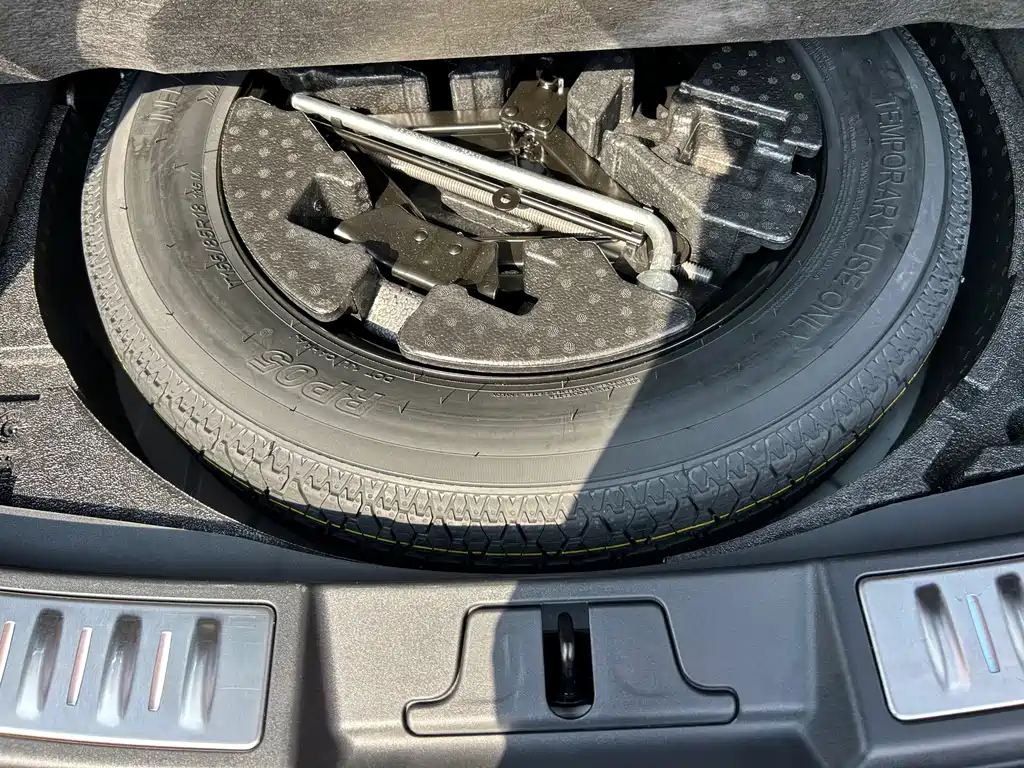 Land Rover Evoque — фото 28