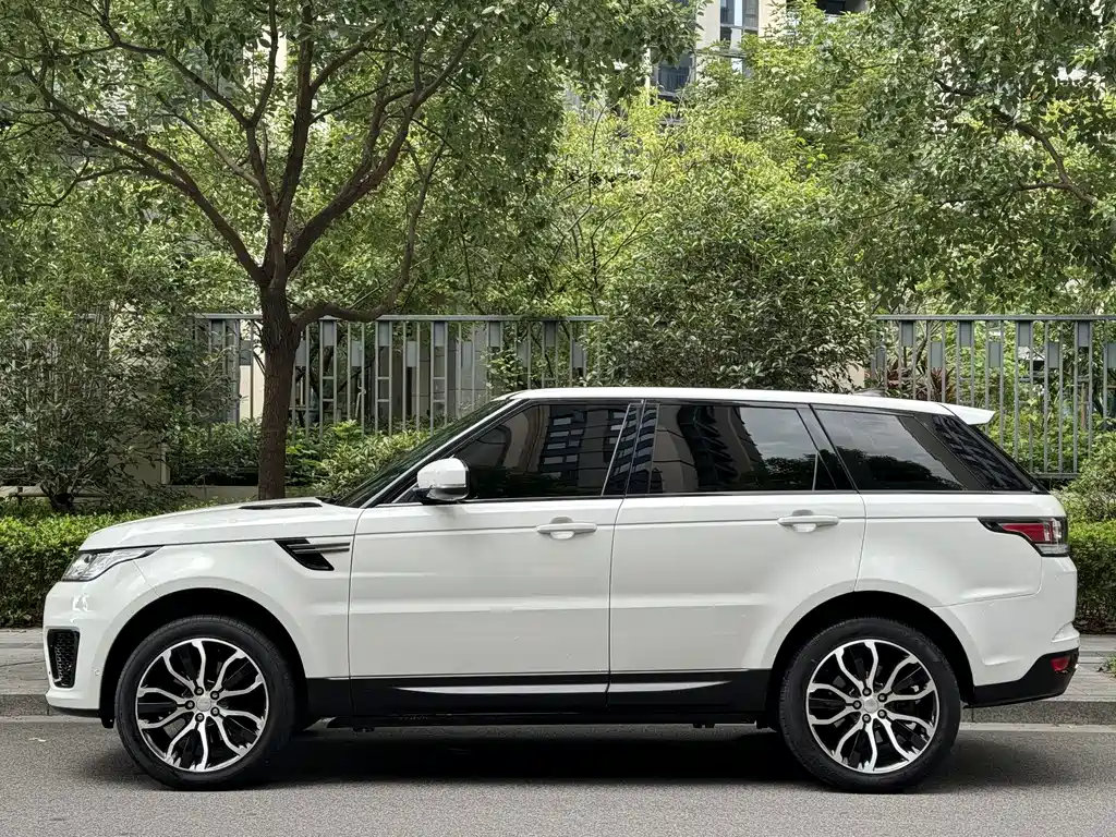 Land Rover Sport — фото 3