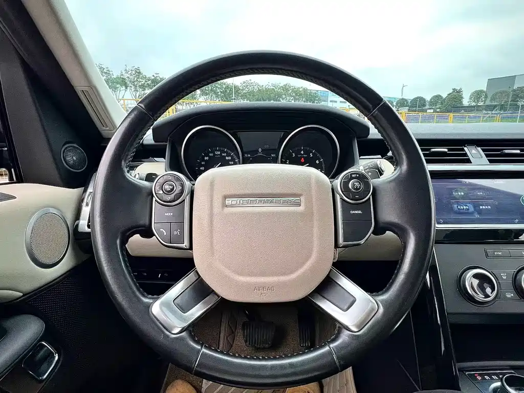 Land Rover Discovery — фото 11