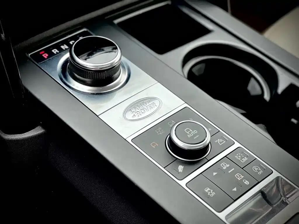 Land Rover Discovery — фото 13