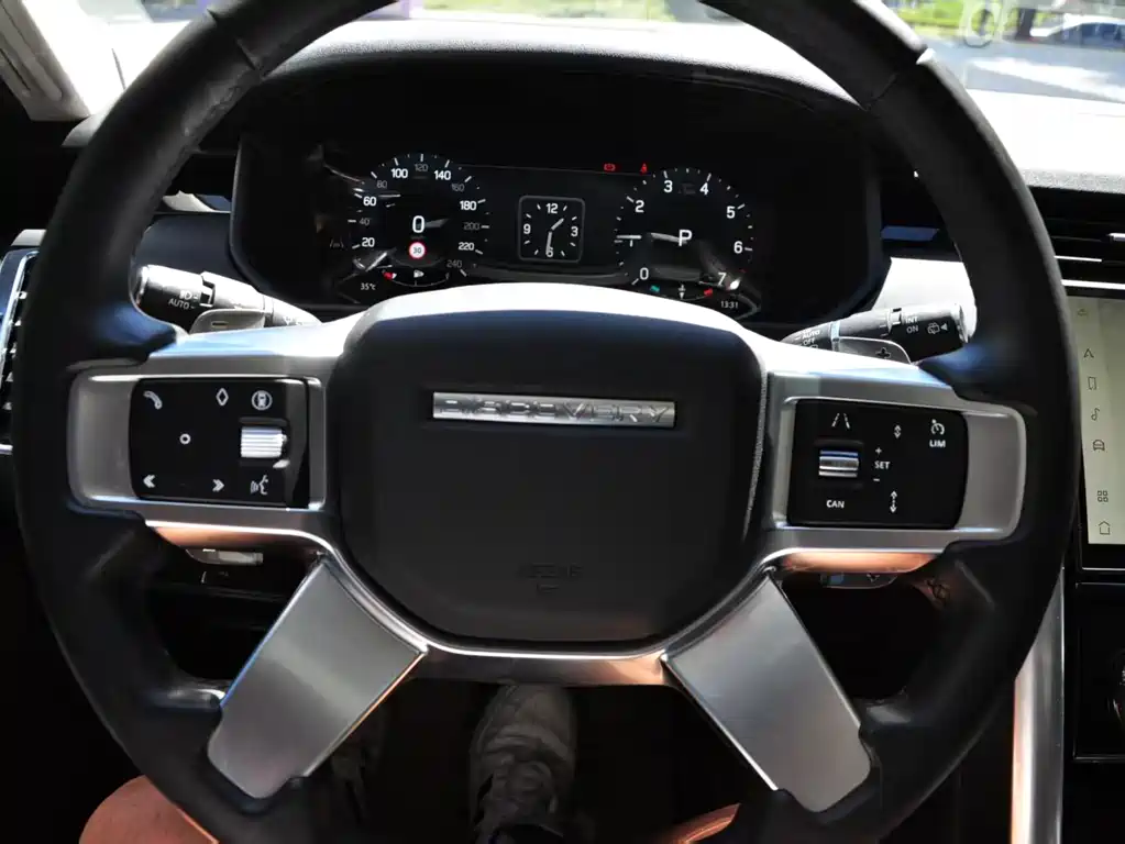 Land Rover Discovery — фото 18