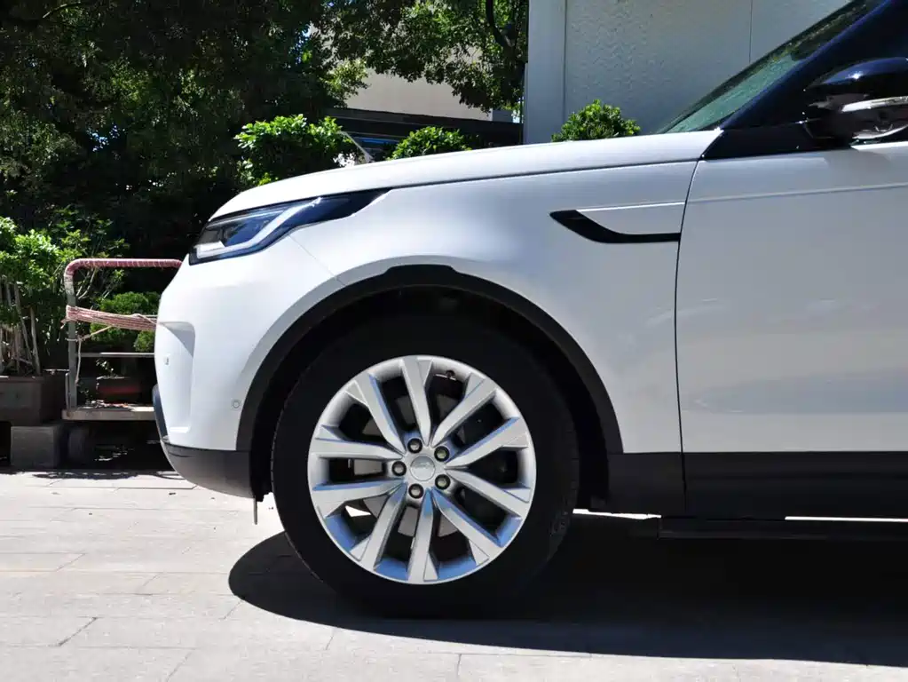 Land Rover Discovery — фото 6