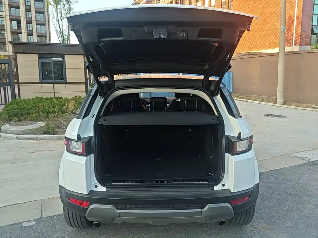 Land Rover Evoque — фото 18