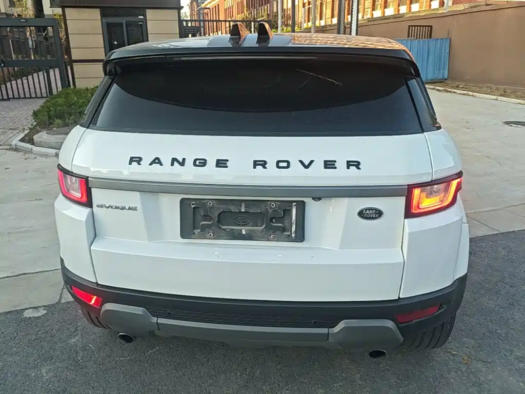 Land Rover Evoque — фото 6