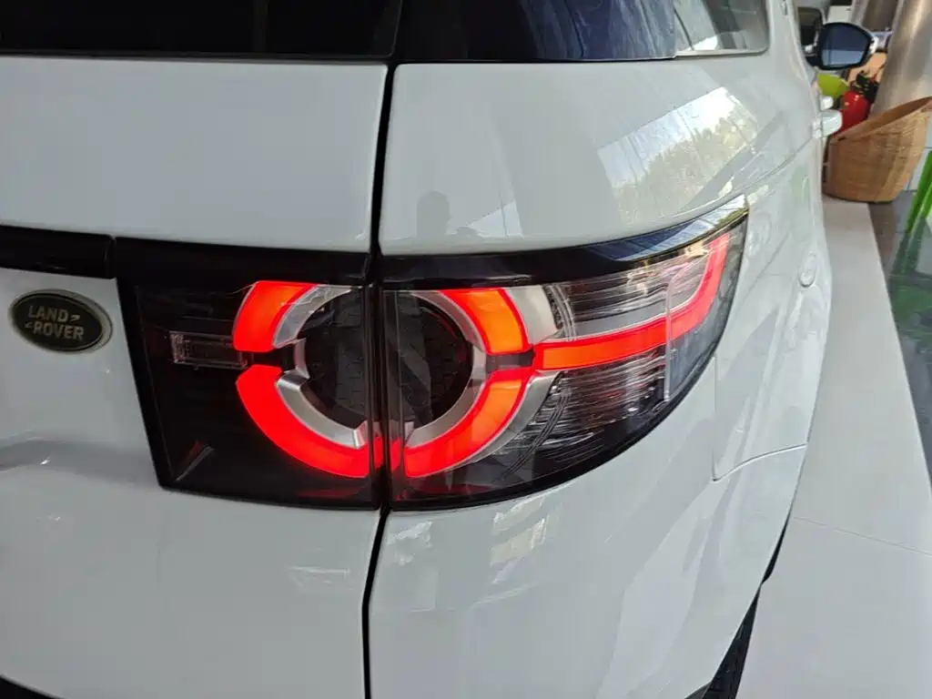 Land Rover Discovery Sport — фото 8