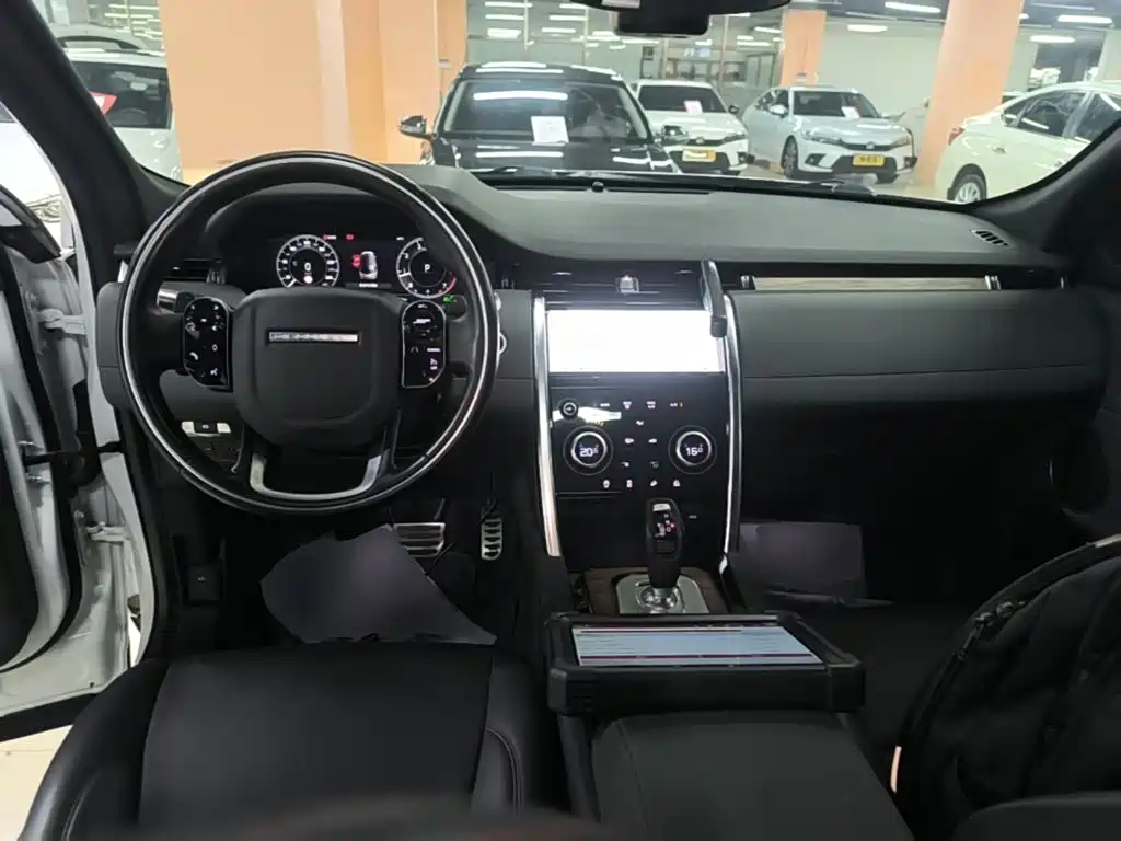 Land Rover Discovery Sport — фото 10