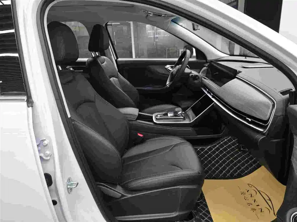 BAIC X7 — фото 11