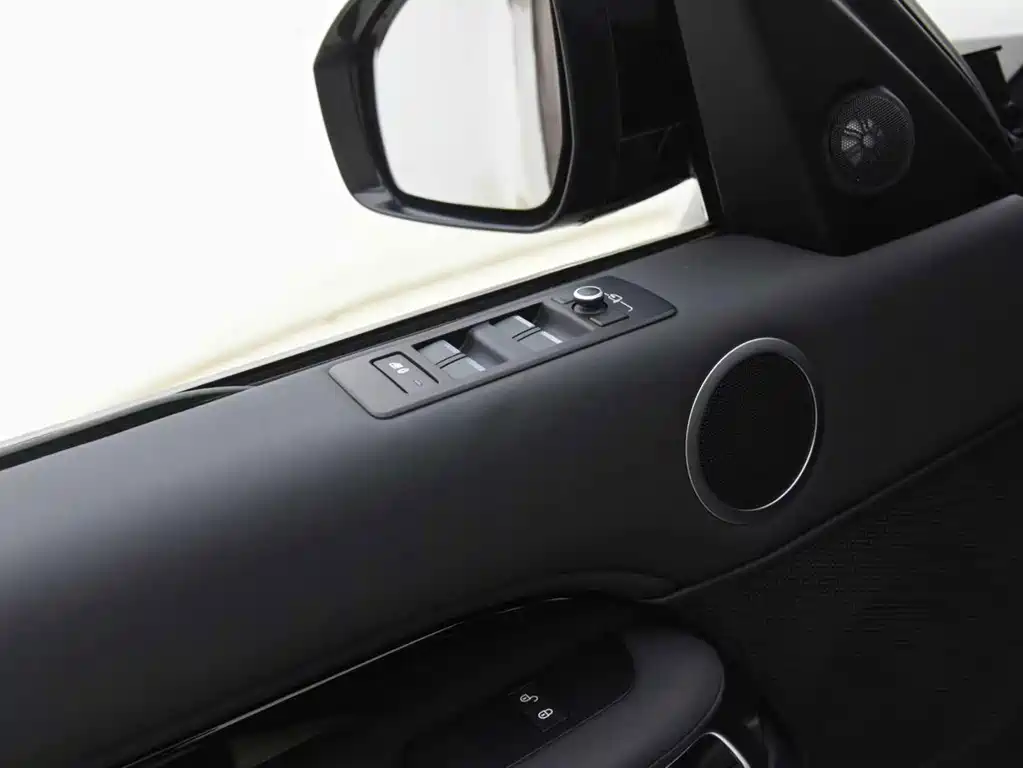 Land Rover Discovery — фото 11