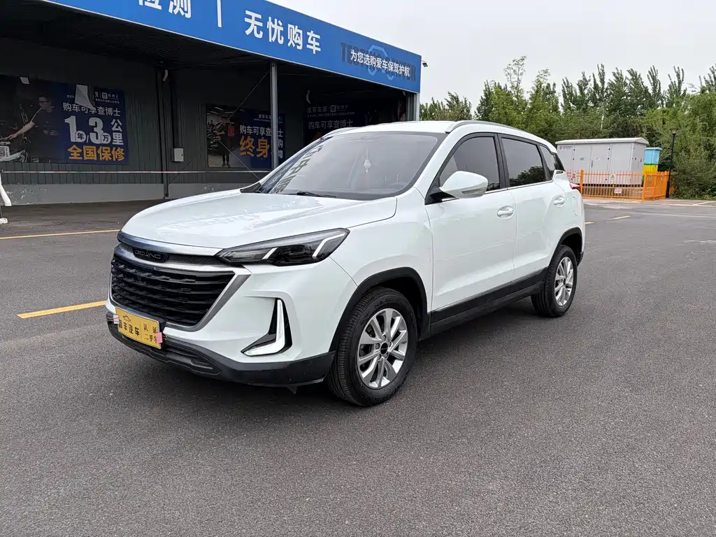 BAIC X3