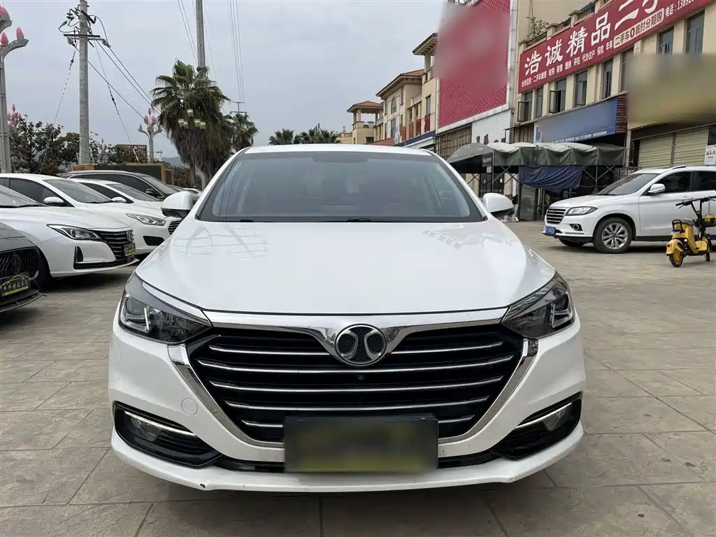 BAIC Senova D50 — фото 3