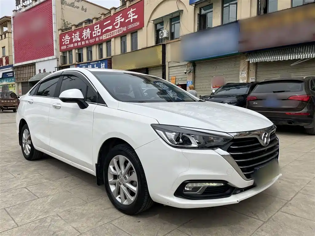 BAIC Senova D50 — фото 4