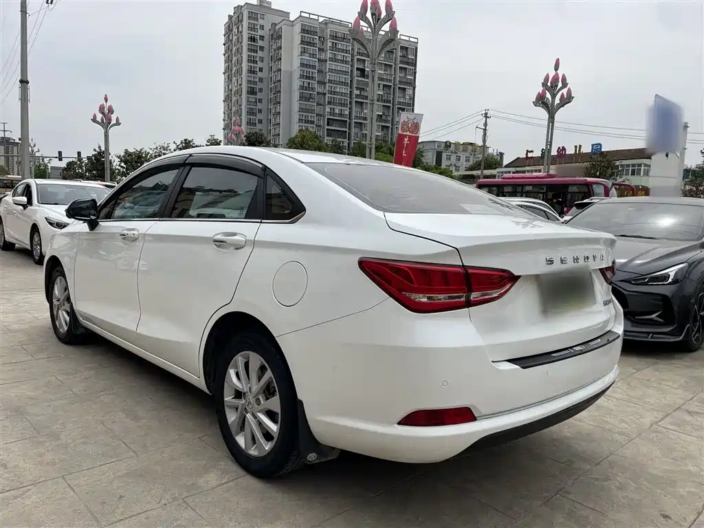 BAIC Senova D50 — фото 5