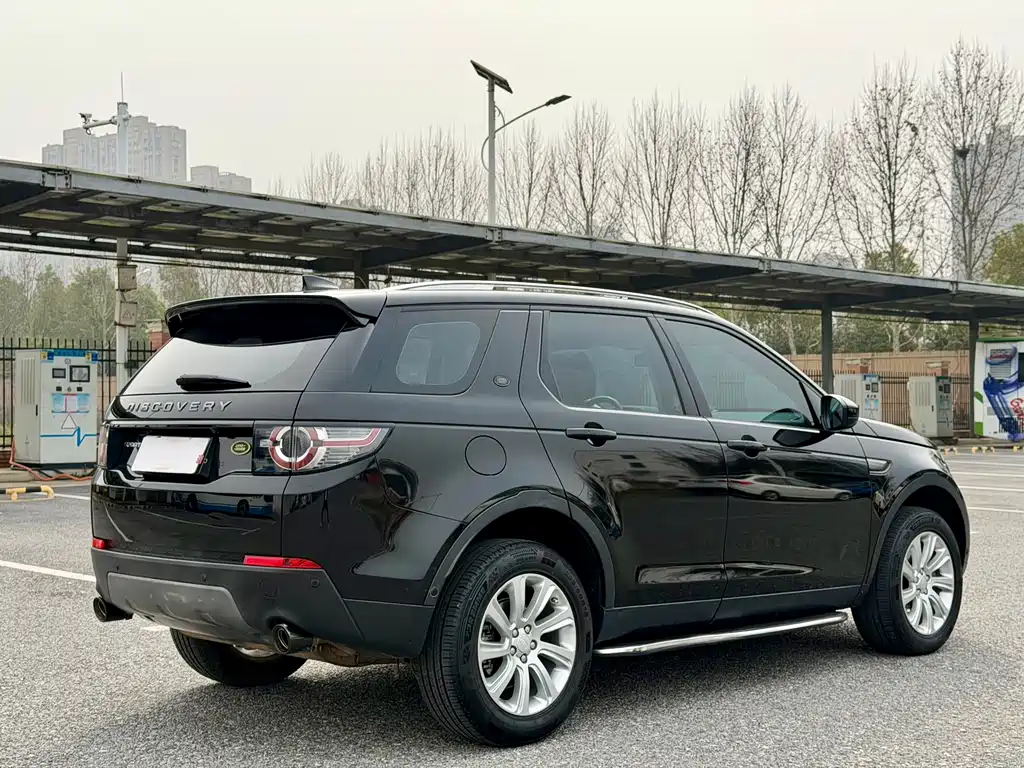 Land Rover Discovery Sport — фото 11