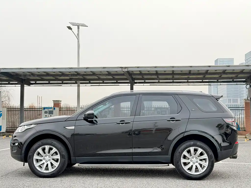 Land Rover Discovery Sport — фото 8