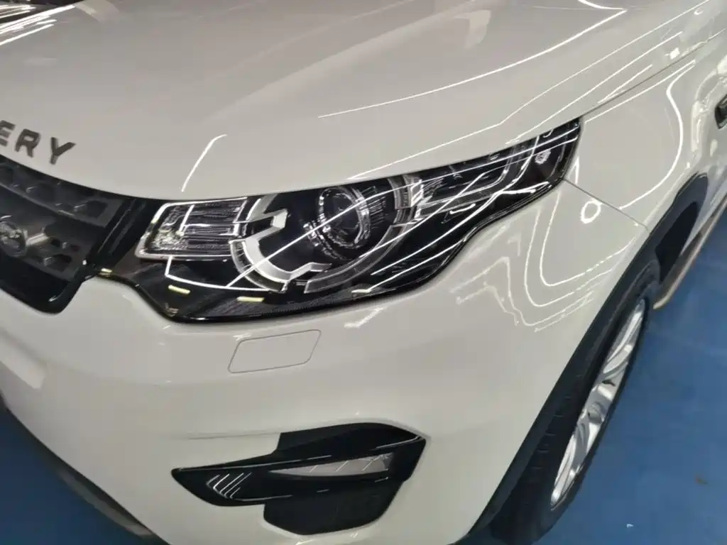 Land Rover Discovery Sport — фото 24