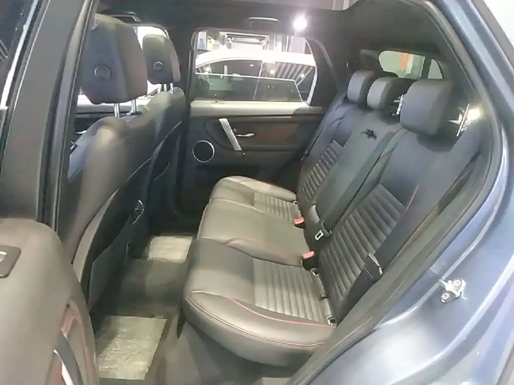 Land Rover Discovery Sport — фото 17