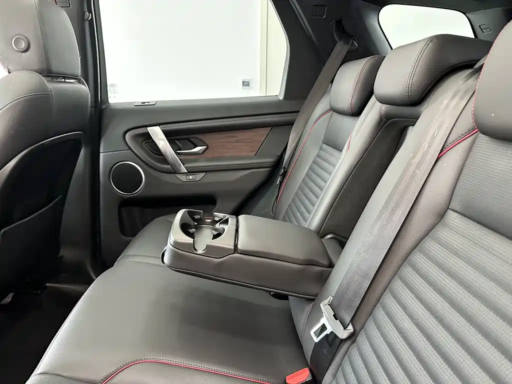 Land Rover Discovery Sport — фото 20