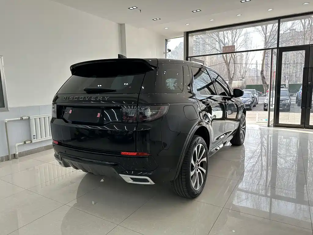 Land Rover Discovery Sport — фото 26