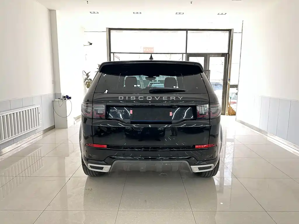 Land Rover Discovery Sport — фото 27