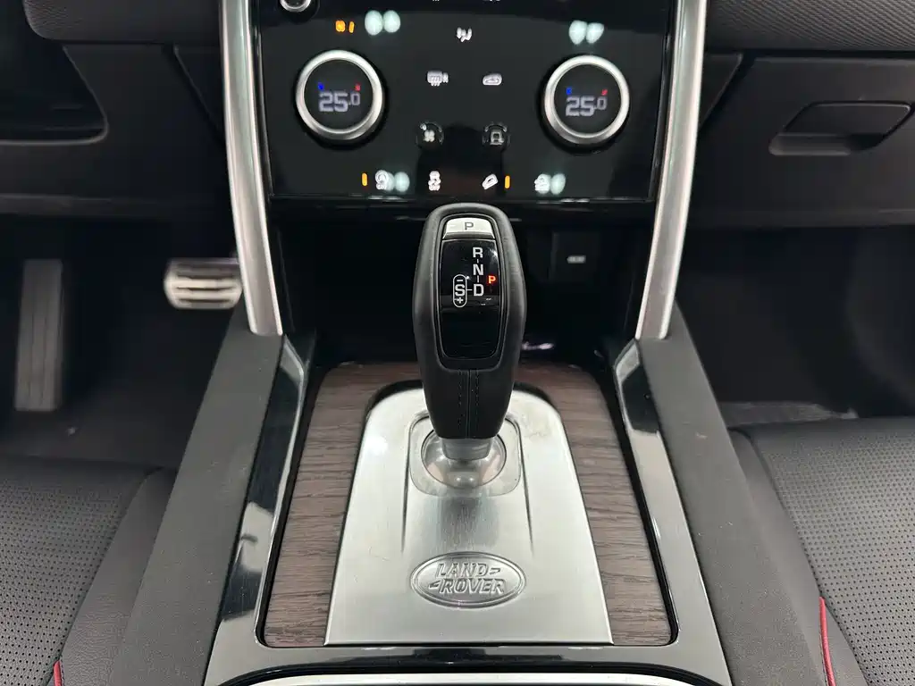 Land Rover Discovery Sport — фото 10