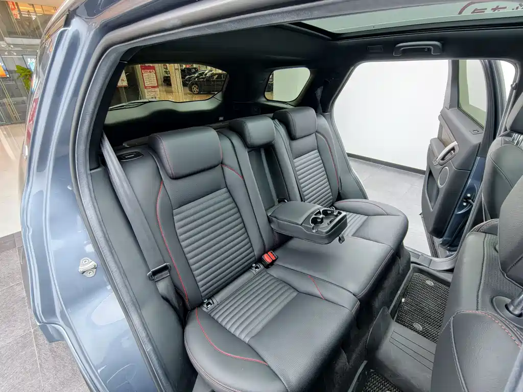 Land Rover Discovery Sport — фото 22