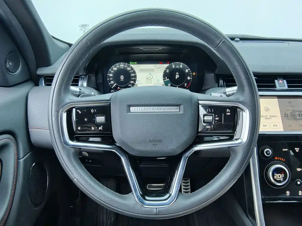 Land Rover Discovery Sport — фото 31
