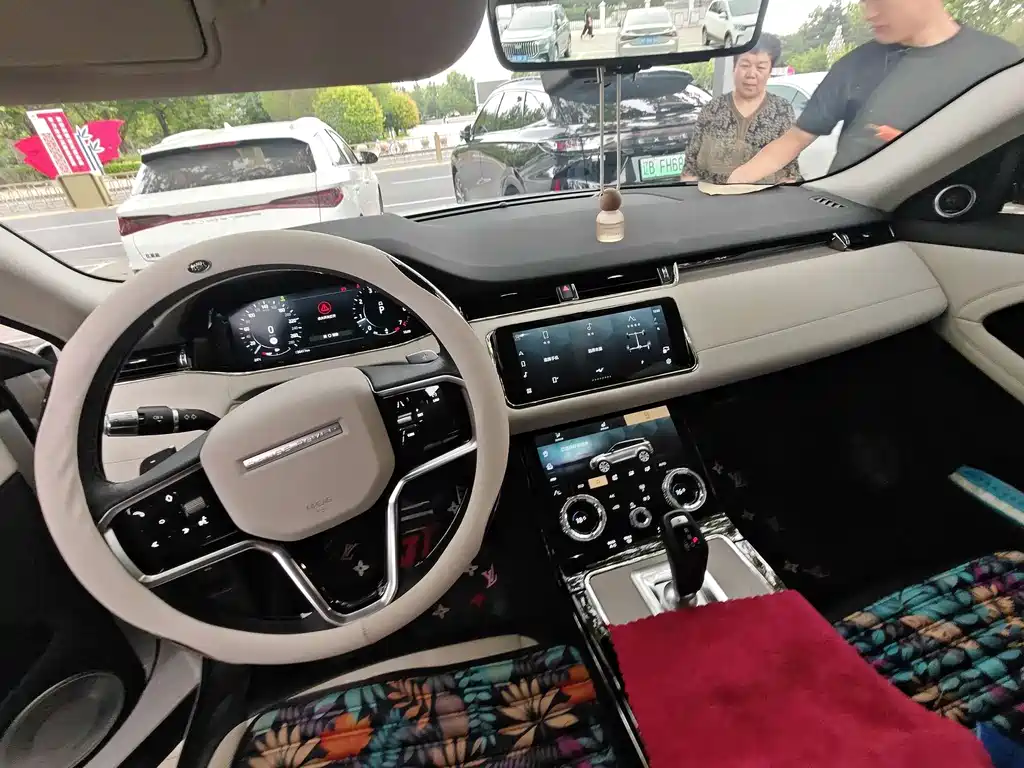Land Rover Evoque — фото 8