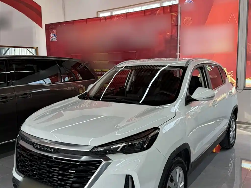 BAIC X3