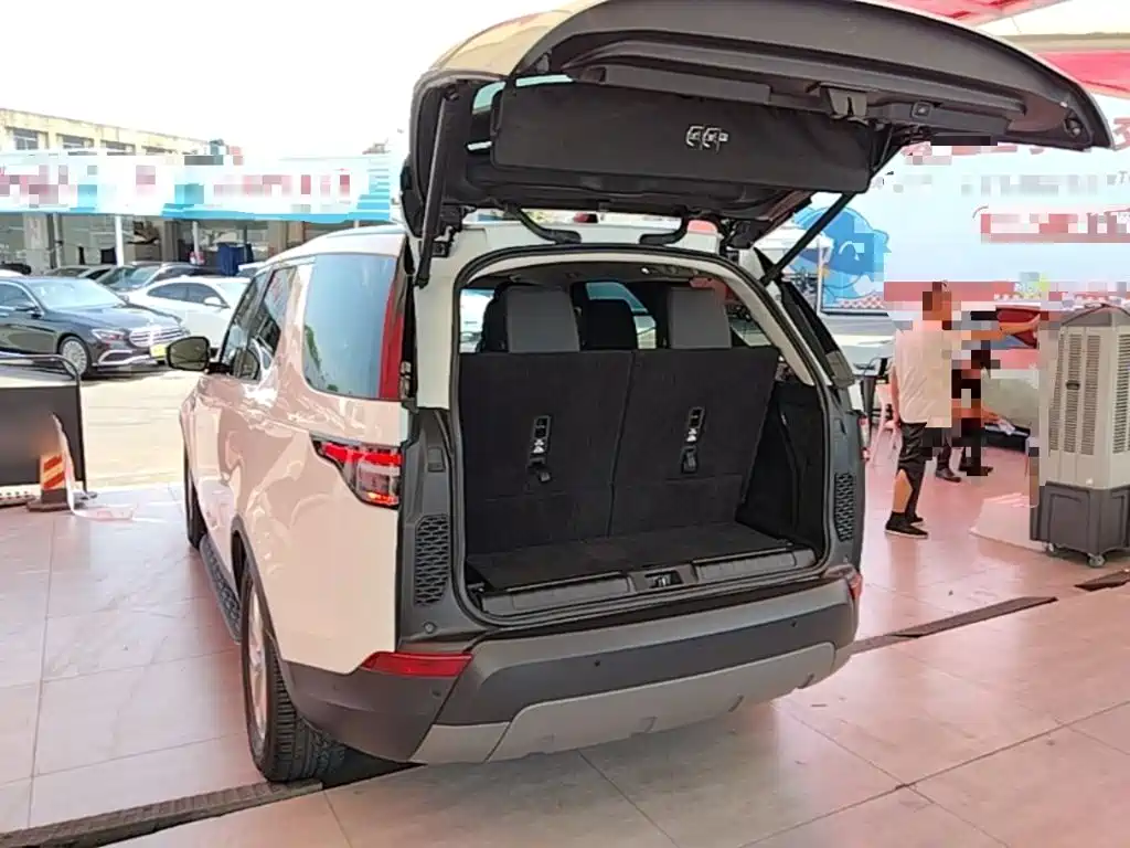Land Rover Discovery — фото 19