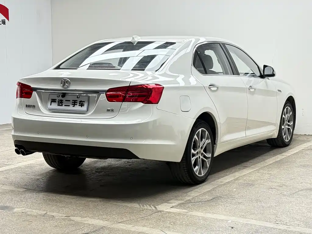 BAIC Senova D70 — фото 4