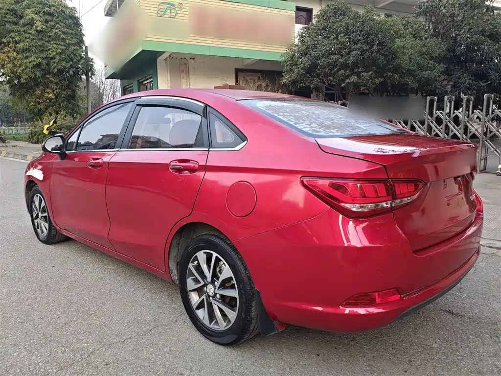 BAIC Senova D50 — фото 5
