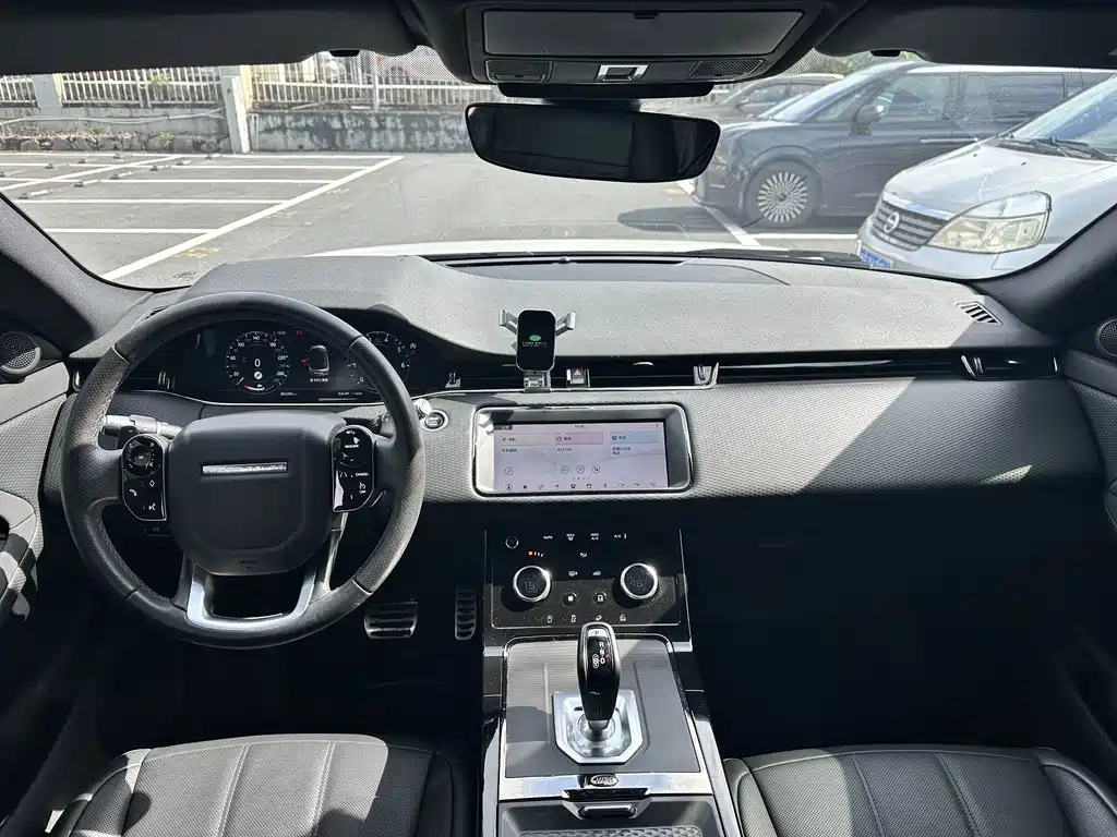 Land Rover Evoque — фото 11