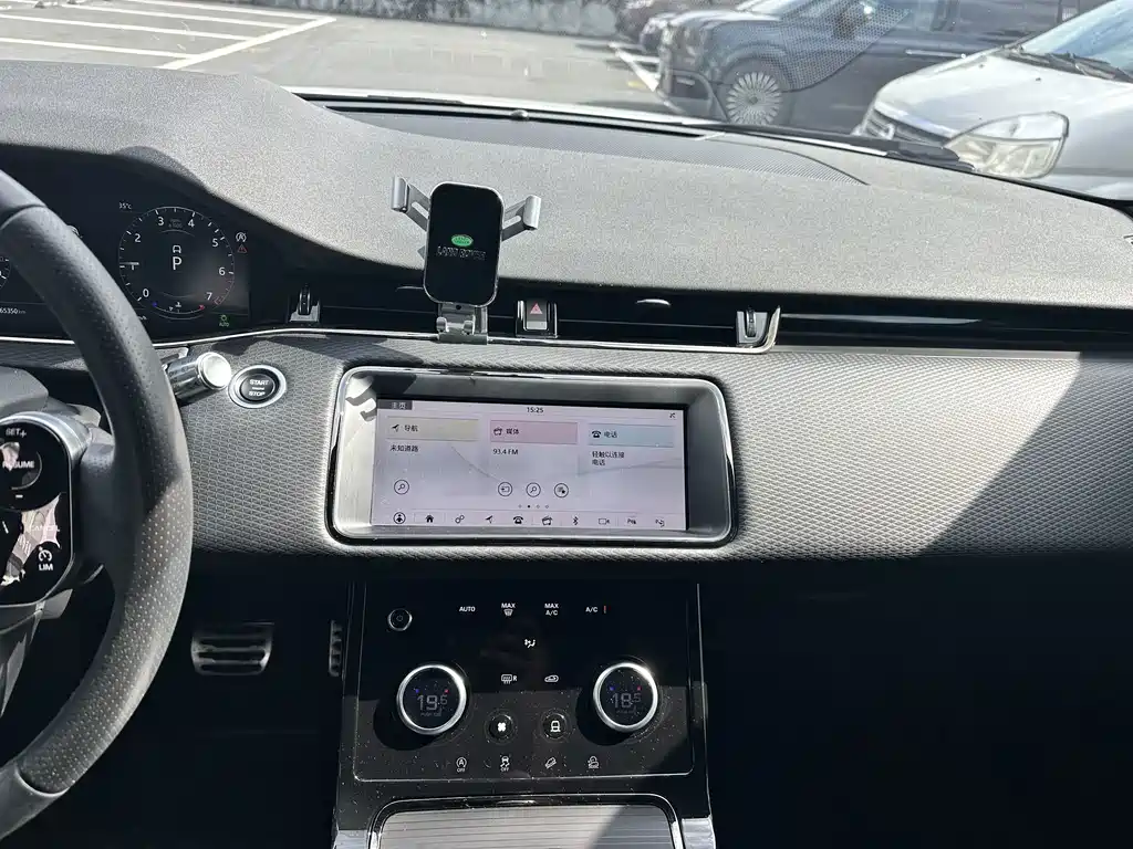 Land Rover Evoque — фото 15