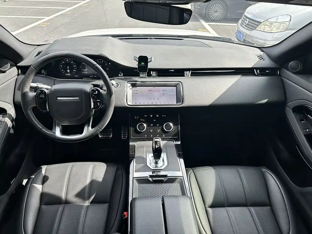 Land Rover Evoque — фото 10