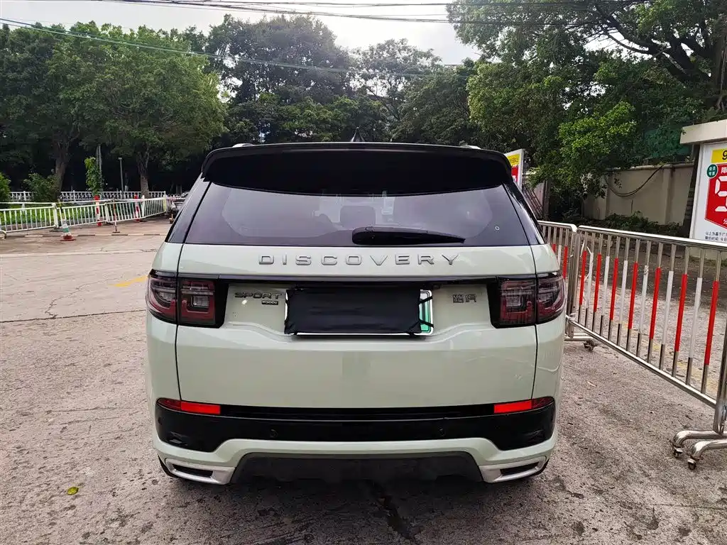 Land Rover Discovery Sport Hybrid — фото 8