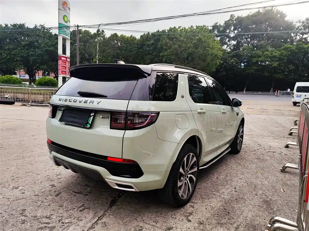 Land Rover Discovery Sport Hybrid — фото 9