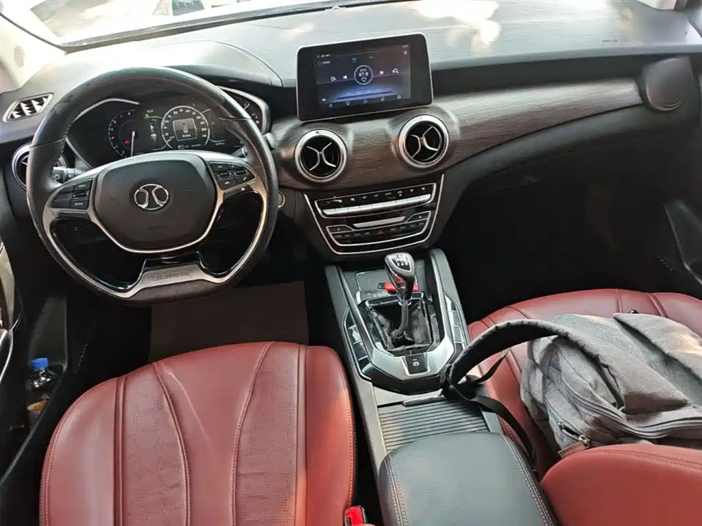 BAIC Senova D50 — фото 10