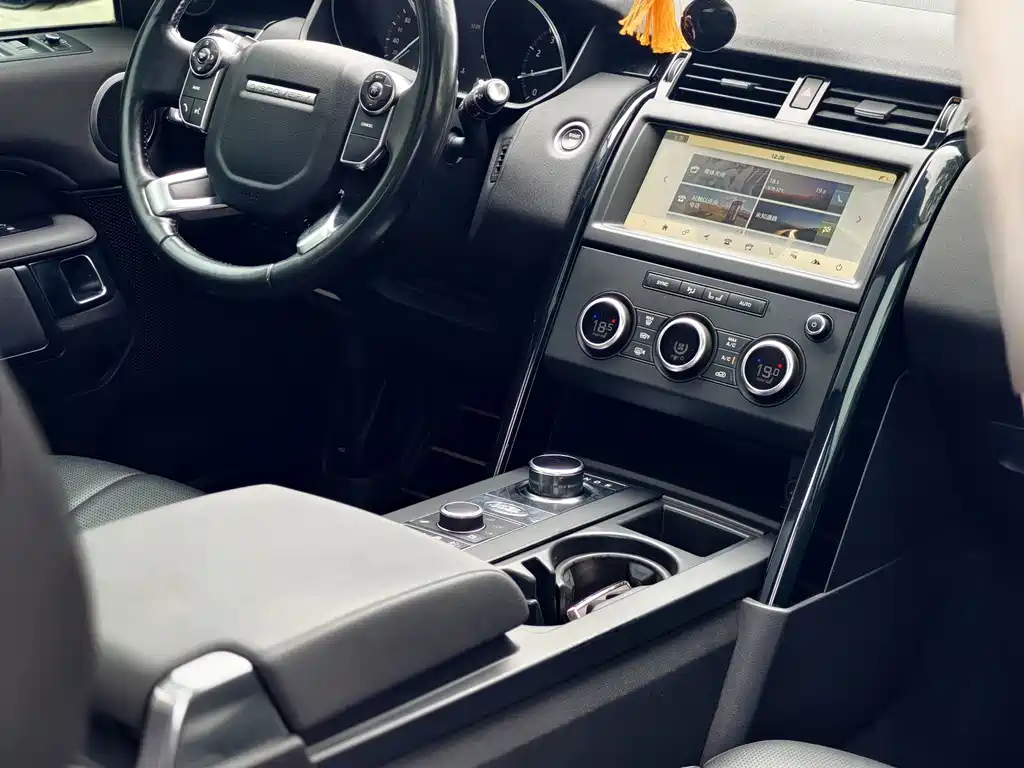 Land Rover Discovery — фото 14