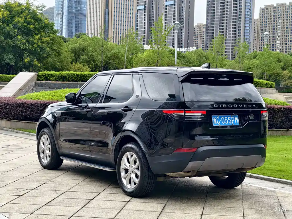 Land Rover Discovery — фото 18