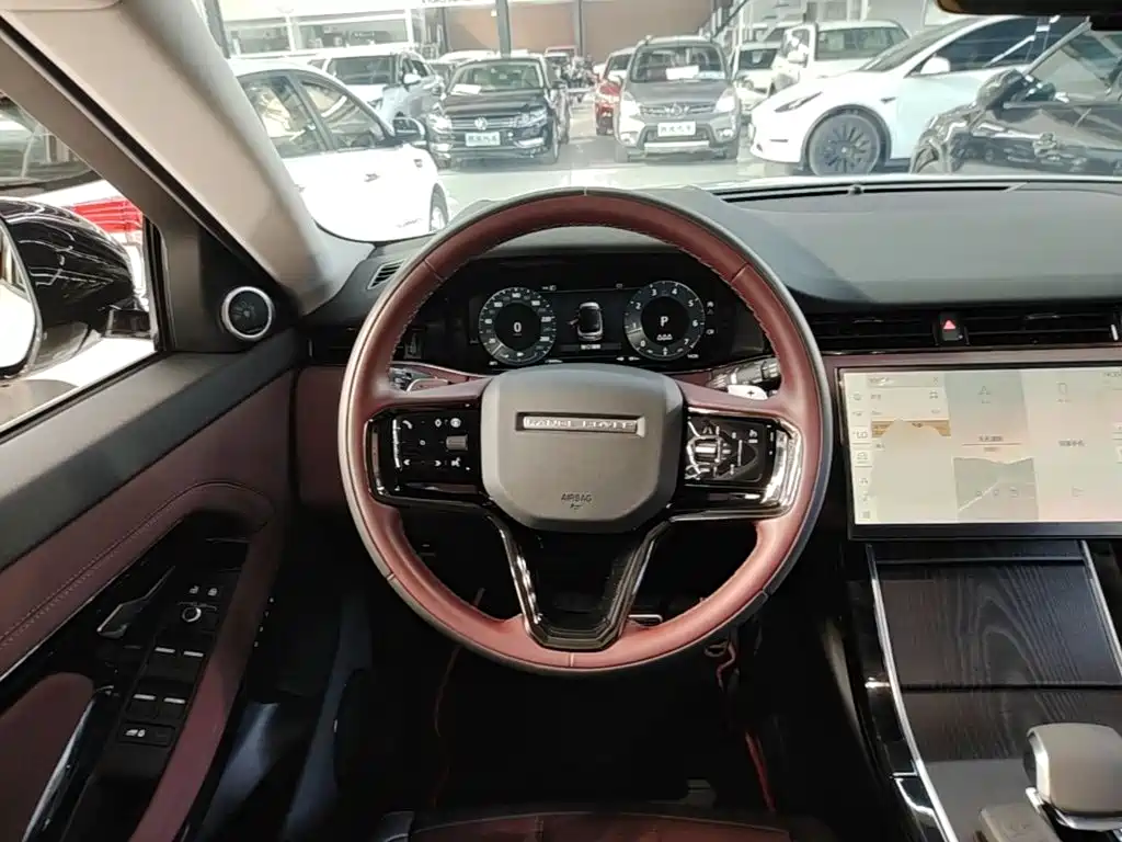 Land Rover Evoque — фото 11