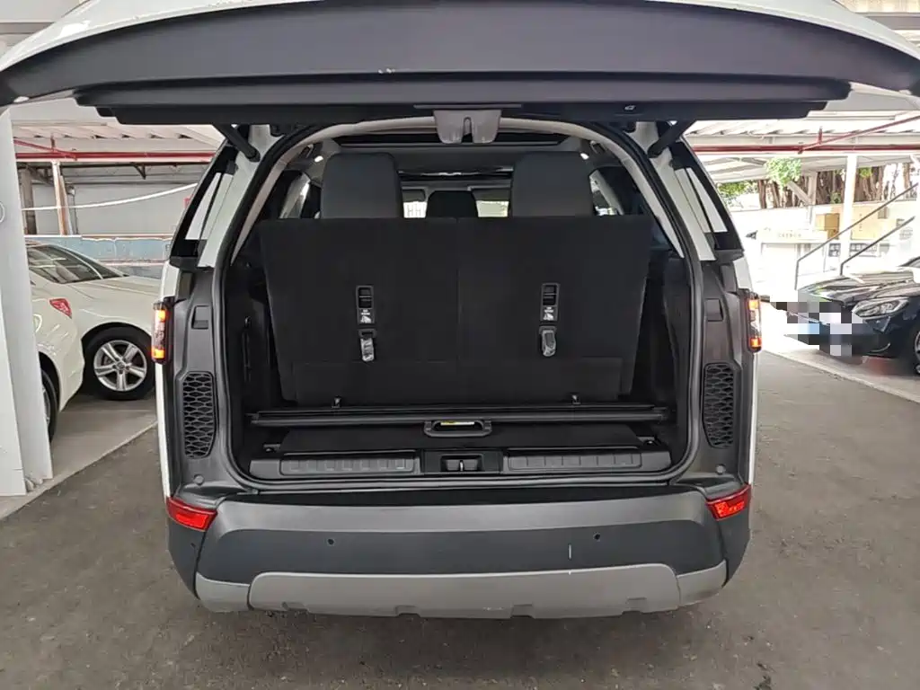 Land Rover Discovery — фото 19