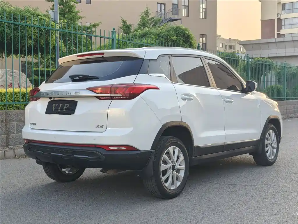 BAIC X3 — фото 9