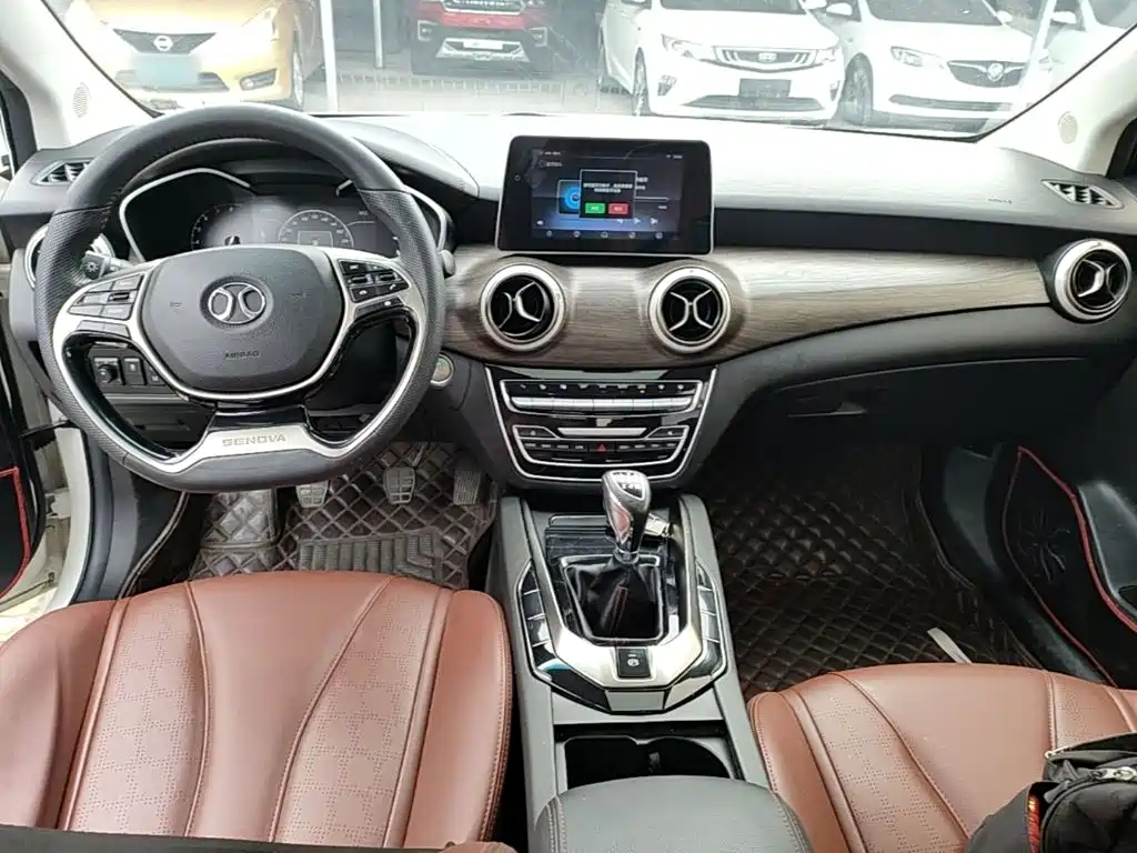 BAIC Senova D50 — фото 10