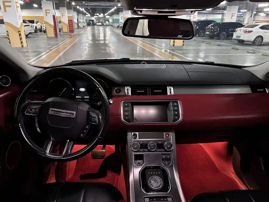 Land Rover Evoque — фото 5