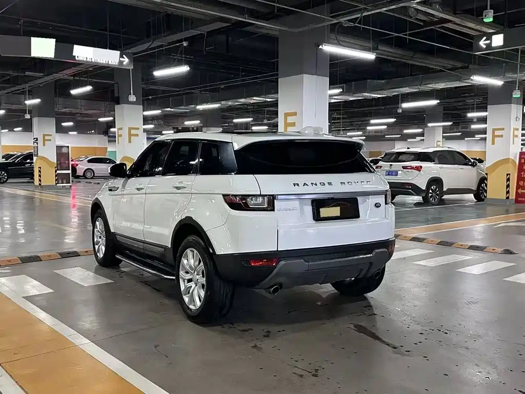 Land Rover Evoque — фото 7