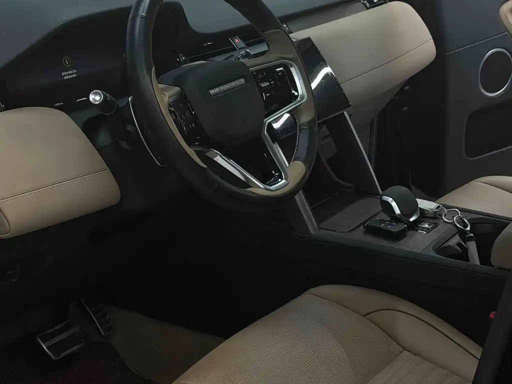 Land Rover Discovery Sport — фото 18