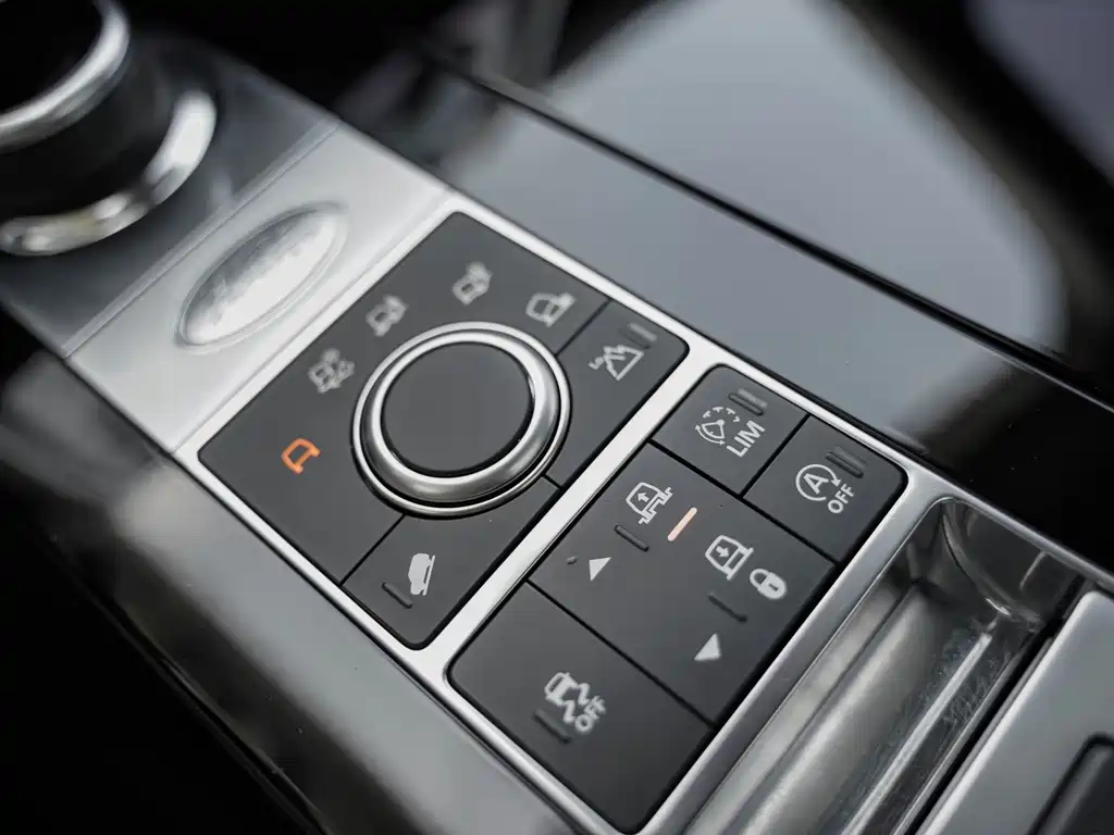 Land Rover Discovery — фото 14