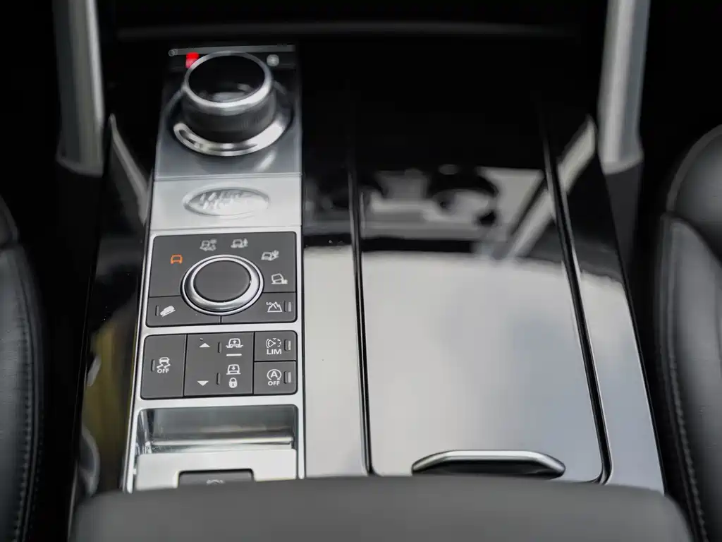 Land Rover Discovery — фото 18